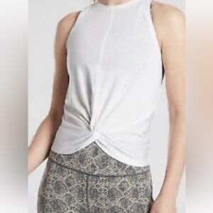 Athleta Essence Twist Tank in WHITE Size XL- appears to be NEW Style 563290